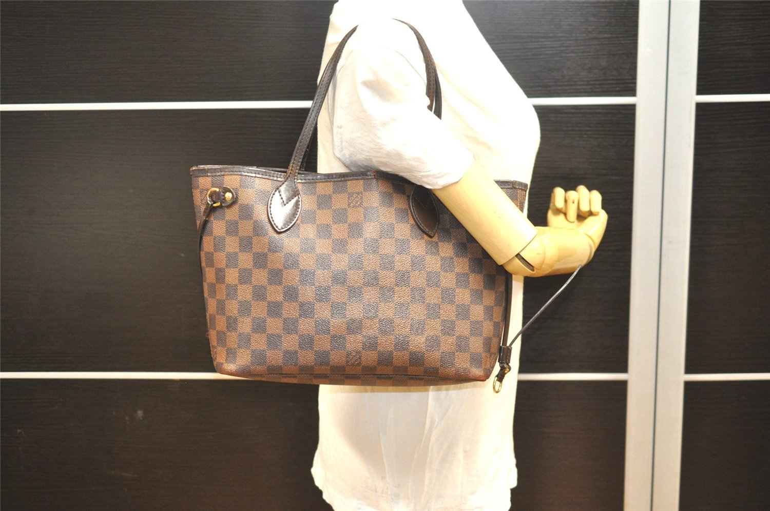 Authentic Louis Vuitton Damier Neverfull PM Shoulder Tote Bag N51109 LV 0869I
