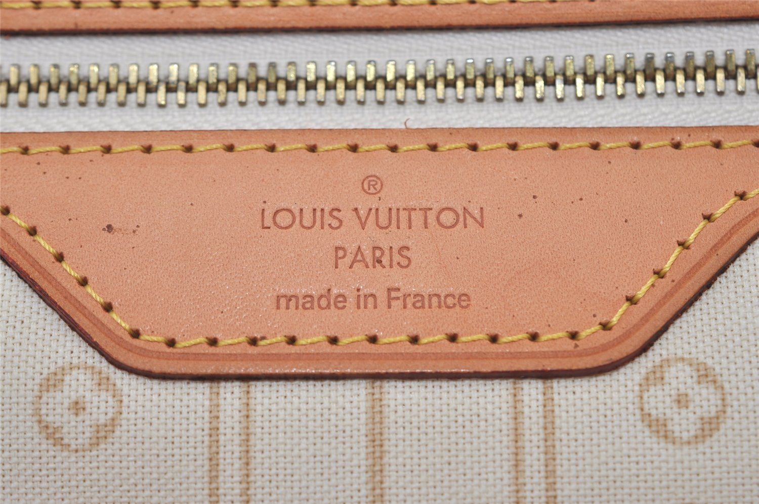 Authentic Louis Vuitton Damier Azur Neverfull MM Tote Bag N51107 LV 2073J