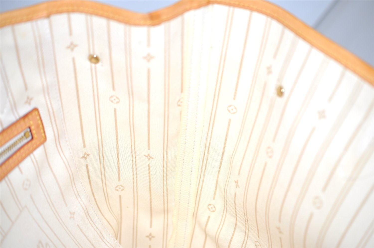 Authentic Louis Vuitton Damier Azur Neverfull MM Tote Bag N51107 LV 2073J