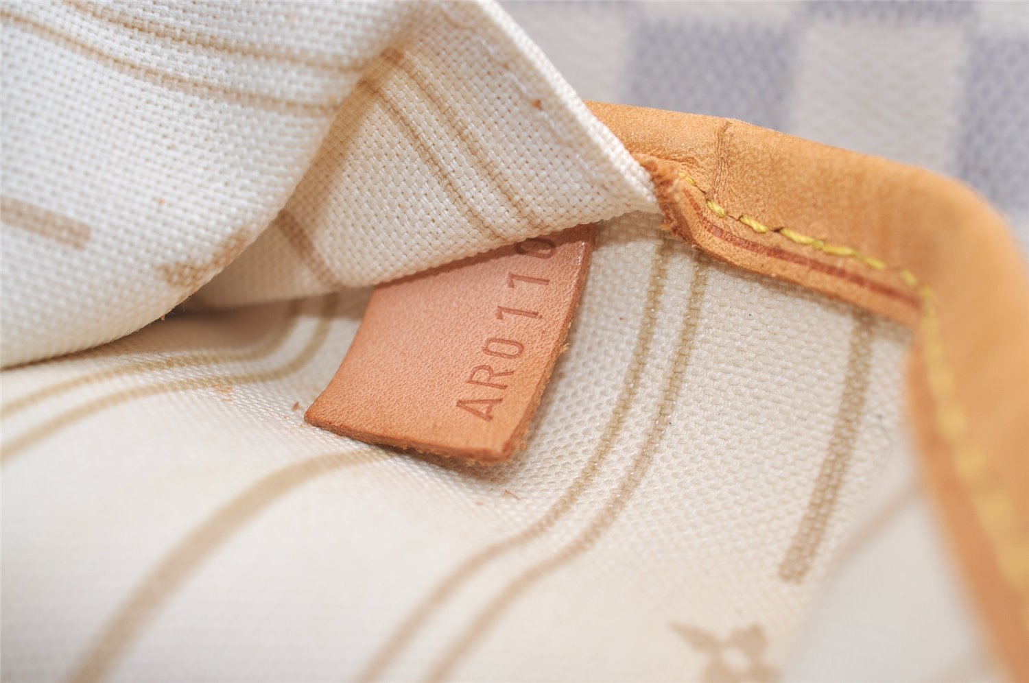 Authentic Louis Vuitton Damier Azur Neverfull MM Tote Bag N51107 LV 2073J