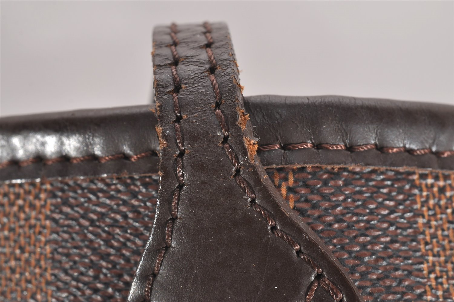 Authentic Louis Vuitton Damier Neverfull MM Shoulder Tote Bag N51105 LV 2092J