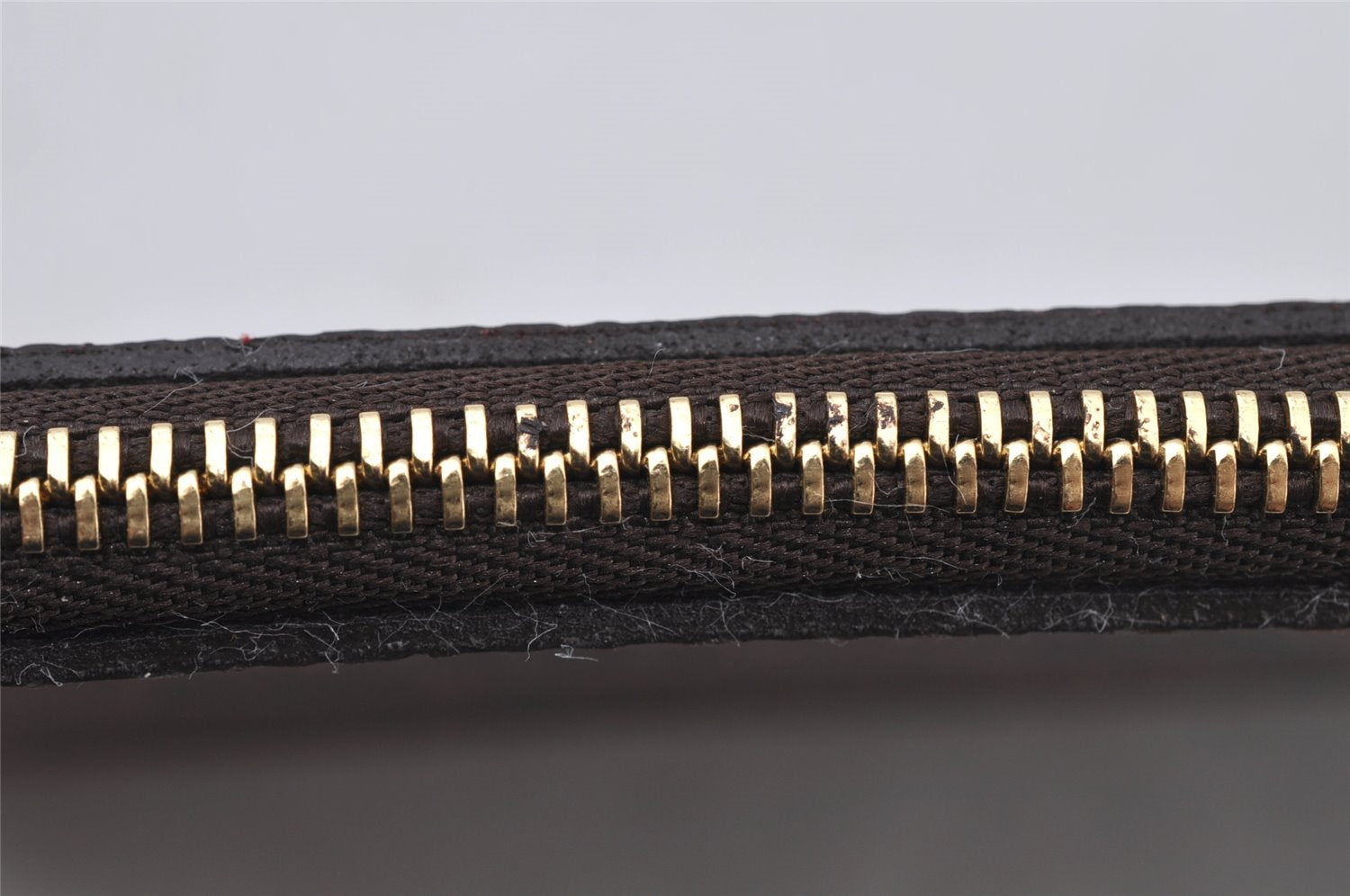 Authentic Louis Vuitton Damier Neverfull Pouch Purse Clutch Bag LV 2245J