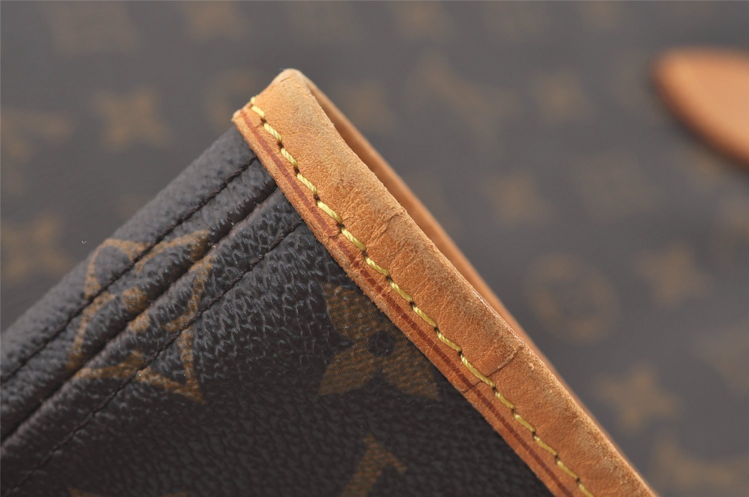 Authentic Louis Vuitton Monogram Neverfull MM Shoulder Tote Bag M40156 LV 2910J