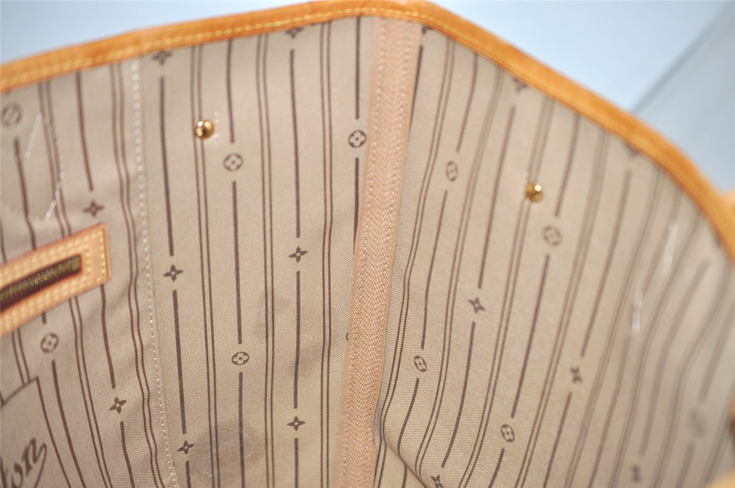 Authentic Louis Vuitton Monogram Neverfull MM Shoulder Tote Bag M40156 LV 2910J