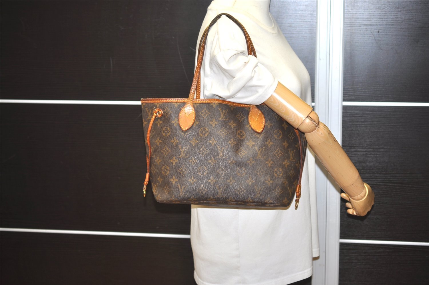 Authentic Louis Vuitton Monogram Neverfull PM Shoulder Tote Bag M40155 LV 4510I