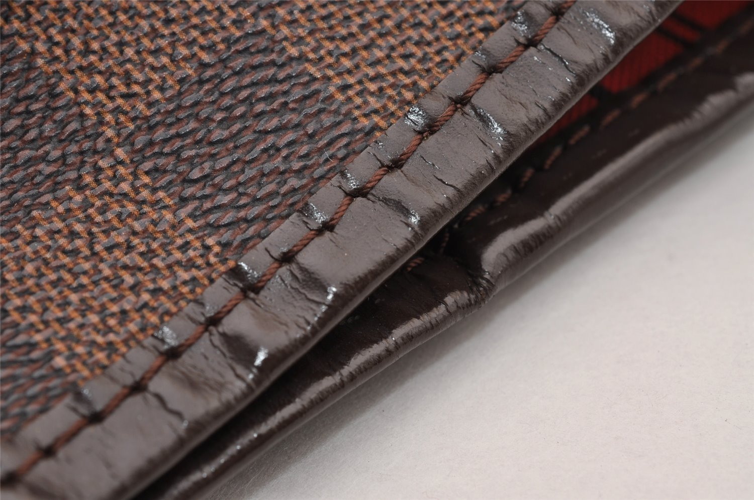 Authentic Louis Vuitton Damier Neverfull MM Shoulder Tote Bag N51105 LV 4625I