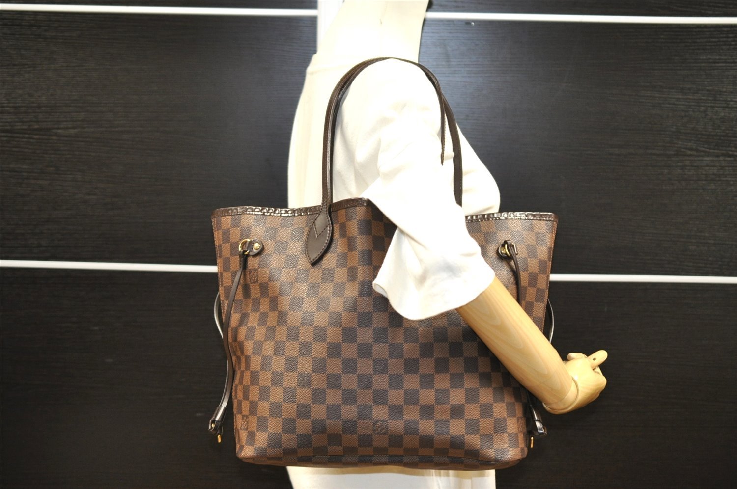Authentic Louis Vuitton Damier Neverfull MM Shoulder Tote Bag N51105 LV 4625I