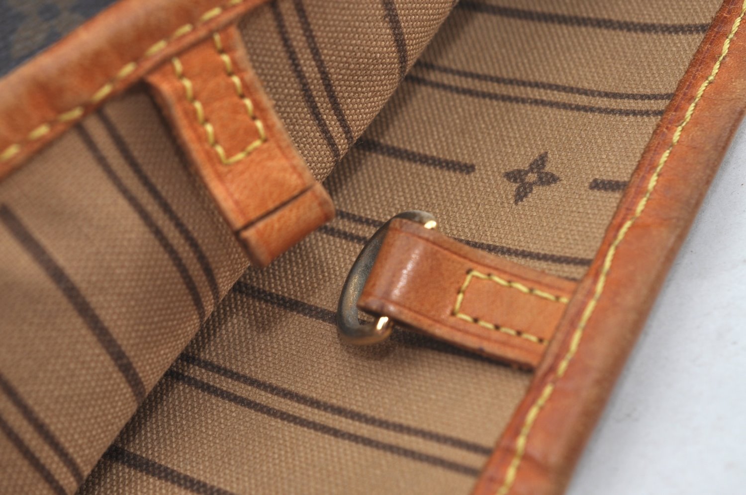 Authentic Louis Vuitton Monogram Neverfull MM Shoulder Tote Bag M40156 LV 5329K