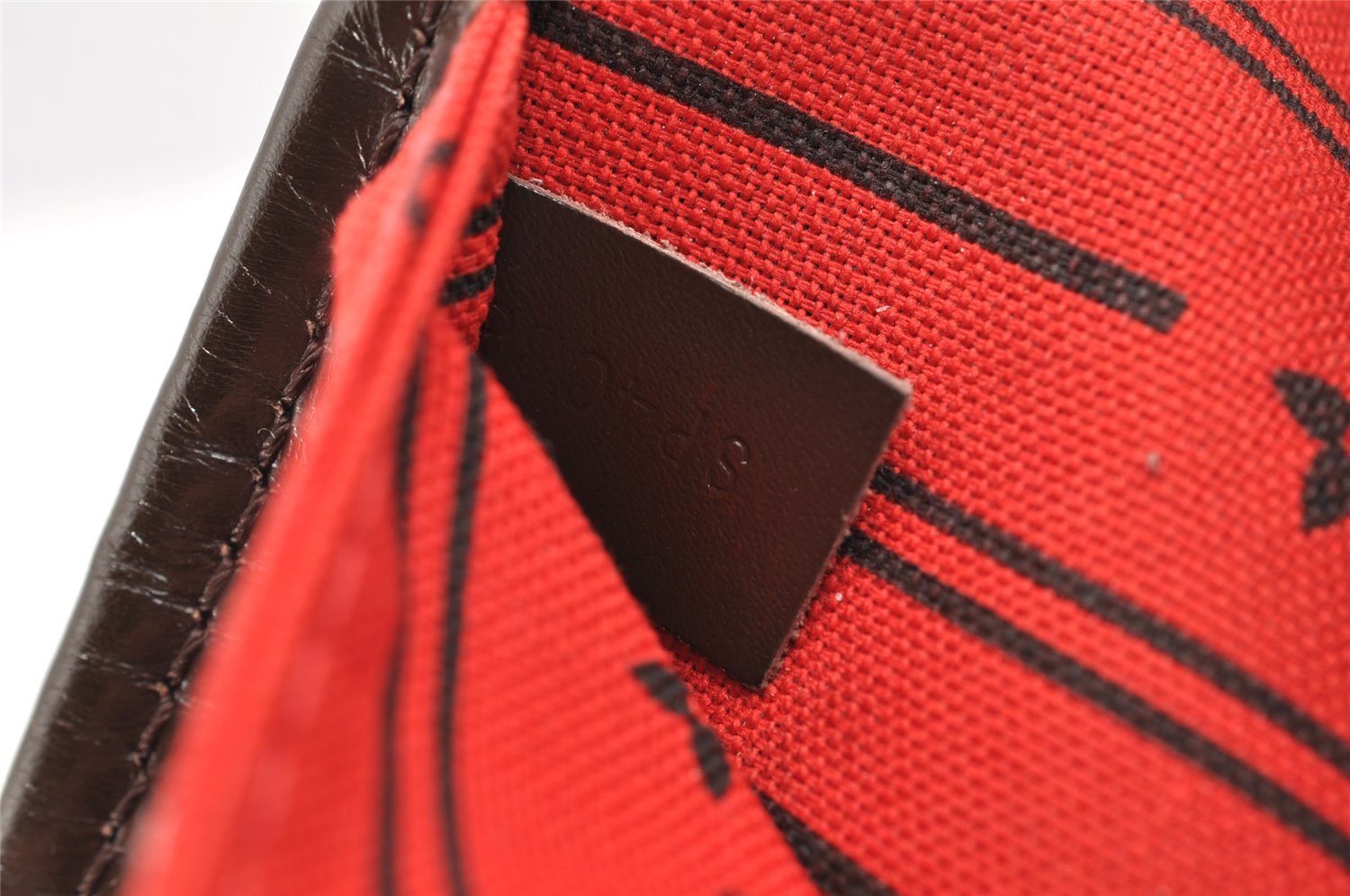 Authentic Louis Vuitton Damier Neverfull MM Shoulder Tote Bag N51105 LV 5895I