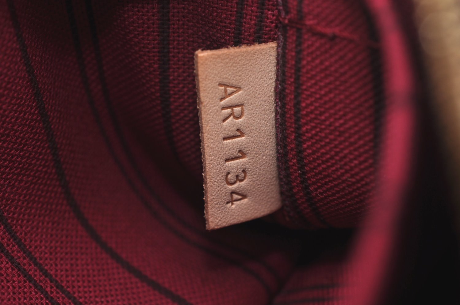 Authentic Louis Vuitton Monogram Neverfull Pouch Purse Clutch Bag Pink LV K4402