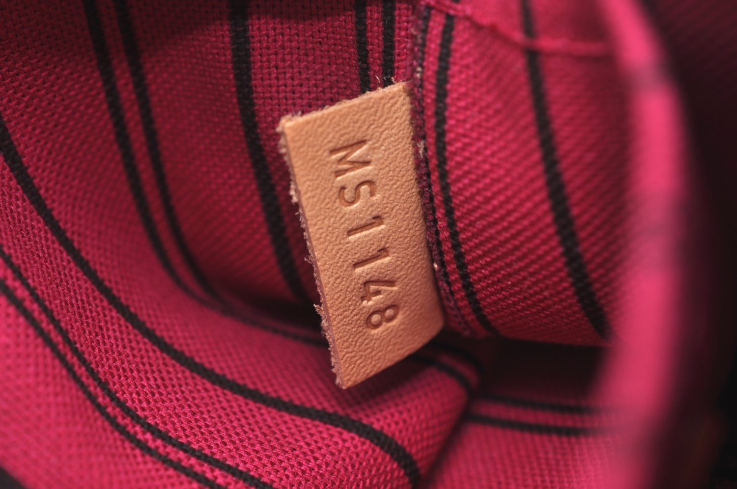 Authentic Louis Vuitton Monogram Neverfull Pouch Purse Clutch Bag Pink LV K4409