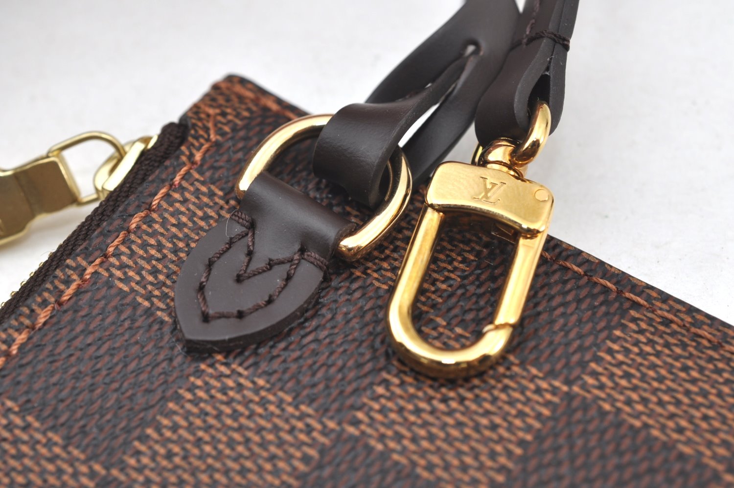 Authentic Louis Vuitton Damier Neverfull Pouch Purse Clutch Bag LV K8535