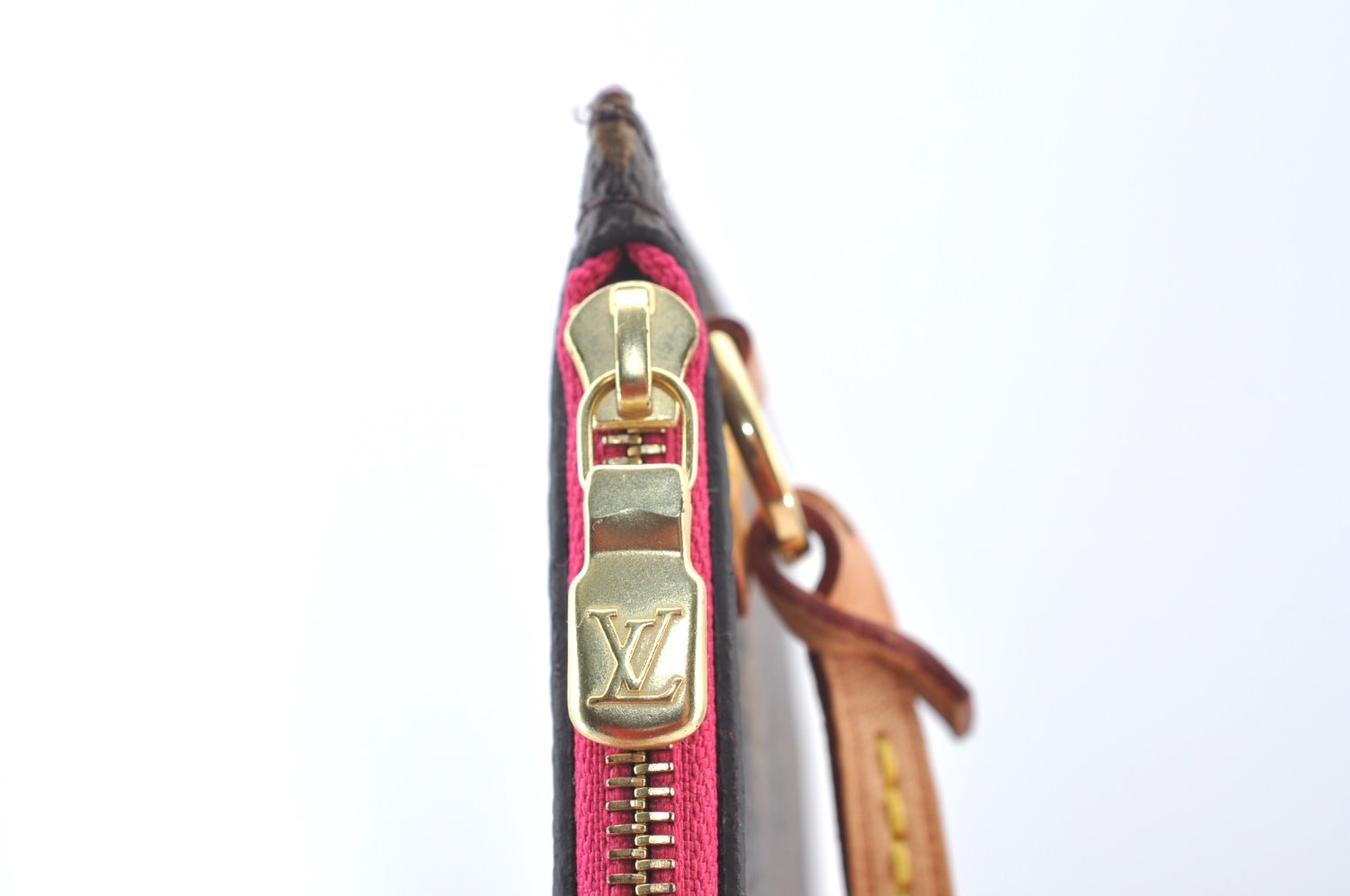 Authentic Louis Vuitton Monogram Neverfull Pouch Purse Clutch Bag Pink LV K8550