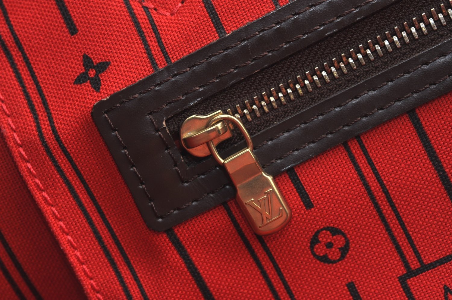 Authentic Louis Vuitton Damier Neverfull MM Shoulder Tote Bag N51105 LV K9051