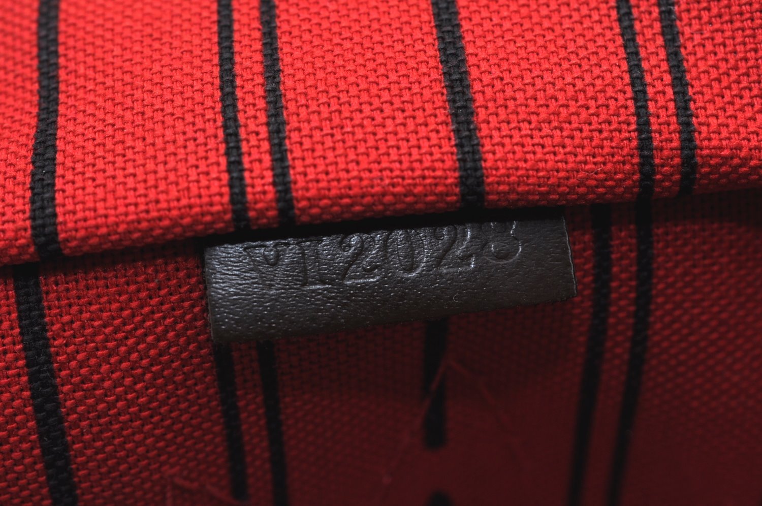 Authentic Louis Vuitton Damier Neverfull PM Shoulder Tote Bag N51109 LV K9409