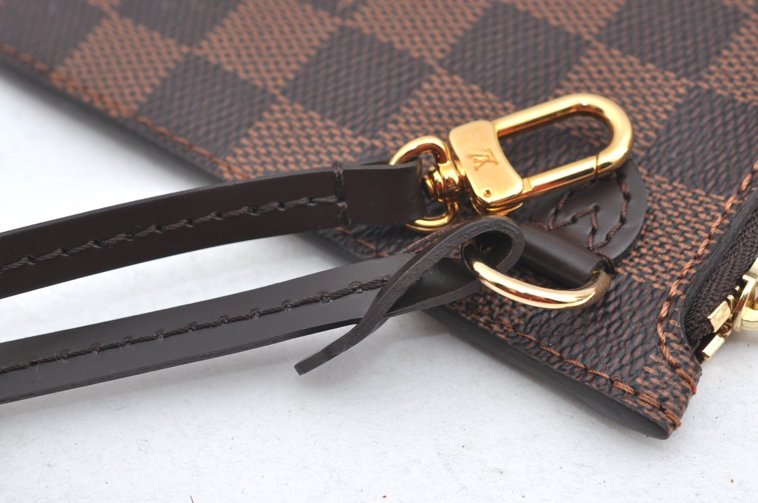 Authentic Louis Vuitton Damier Neverfull Pouch Purse Clutch Bag LV 1598I