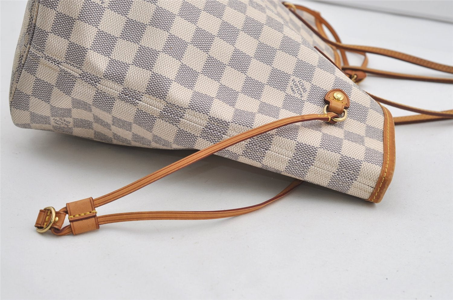 Authentic Louis Vuitton Damier Azur Neverfull MM Tote Bag N51107 LV 2665I