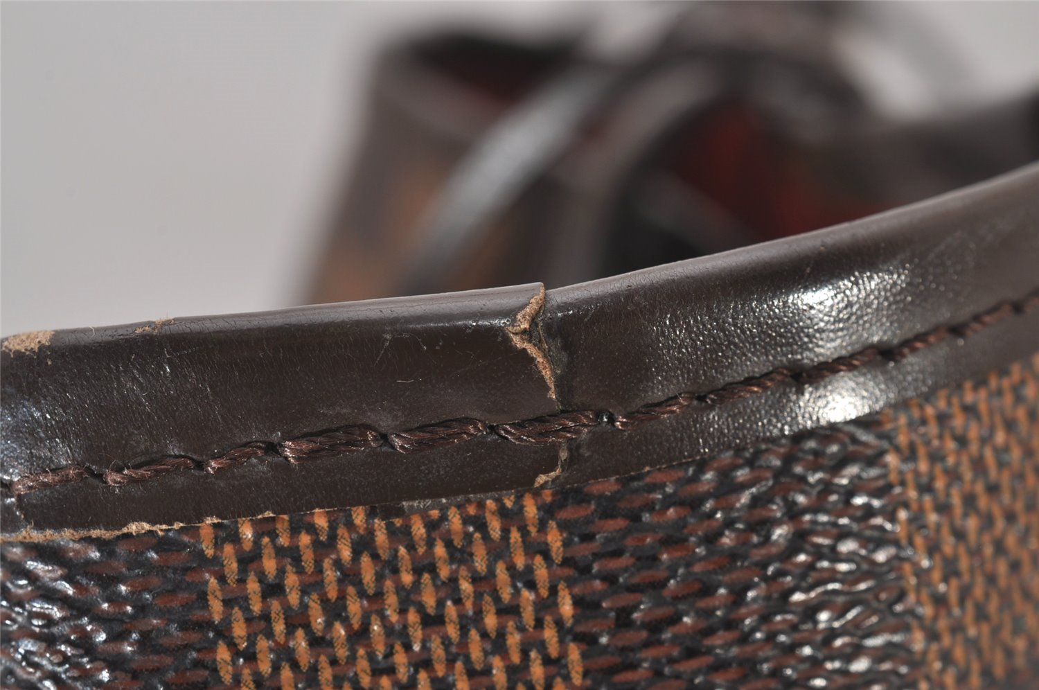 Authentic Louis Vuitton Damier Neverfull MM Shoulder Tote Bag N41358 LV 4649I