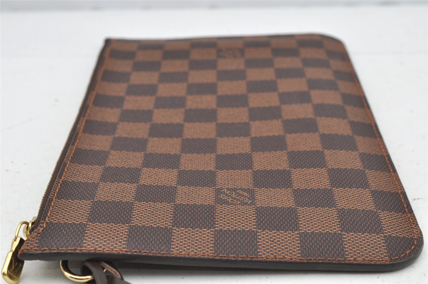 Authentic Louis Vuitton Damier Neverfull Pouch Purse Clutch Bag LV 4670I
