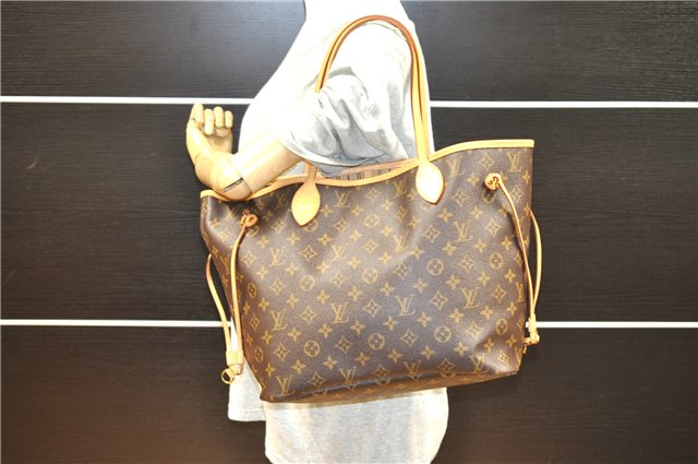 Authentic Louis Vuitton Monogram Neverfull MM Shoulder Tote Bag M40156 LV 4893F