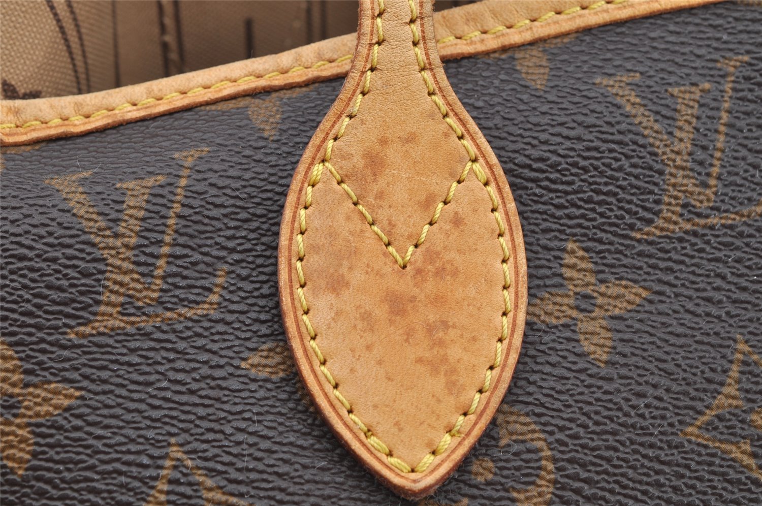 Authentic Louis Vuitton Monogram Neverfull MM Shoulder Tote Bag M40156 LV 6342I