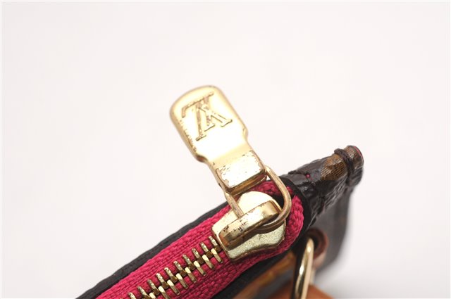 Authentic Louis Vuitton Monogram Neverfull Pouch Purse Clutch Bag Pink LV 6541F