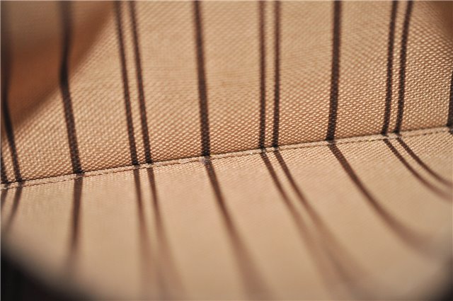 Authentic Louis Vuitton Monogram Neverfull Pouch Purse Clutch Bag LV 6549F