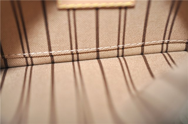 Authentic Louis Vuitton Monogram Neverfull Pouch Purse Clutch Bag LV 6572F