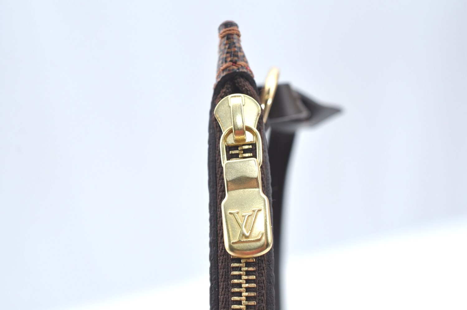 Authentic Louis Vuitton Damier Neverfull Pouch Purse Clutch Bag LV K4401