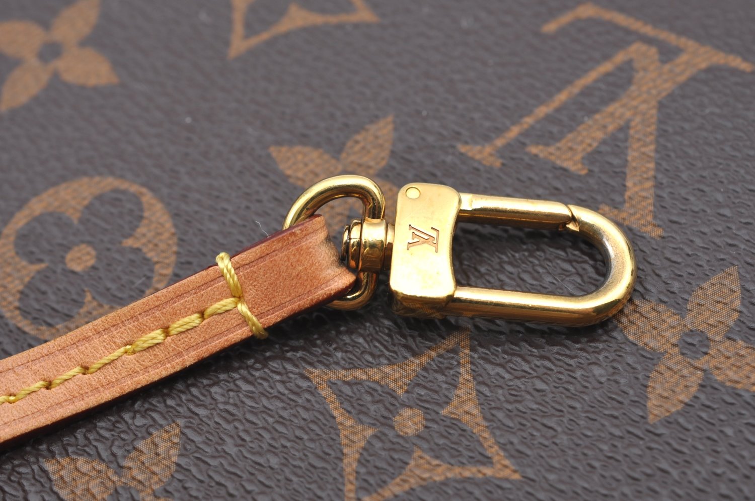 Authentic Louis Vuitton Monogram Neverfull Pouch Purse Clutch Bag Red LV K5865