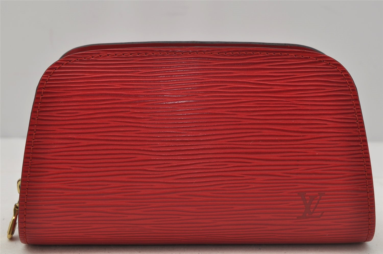 Authentic Louis Vuitton Epi Dauphine Cosmetic Pouch Red M48447 LV 0000J