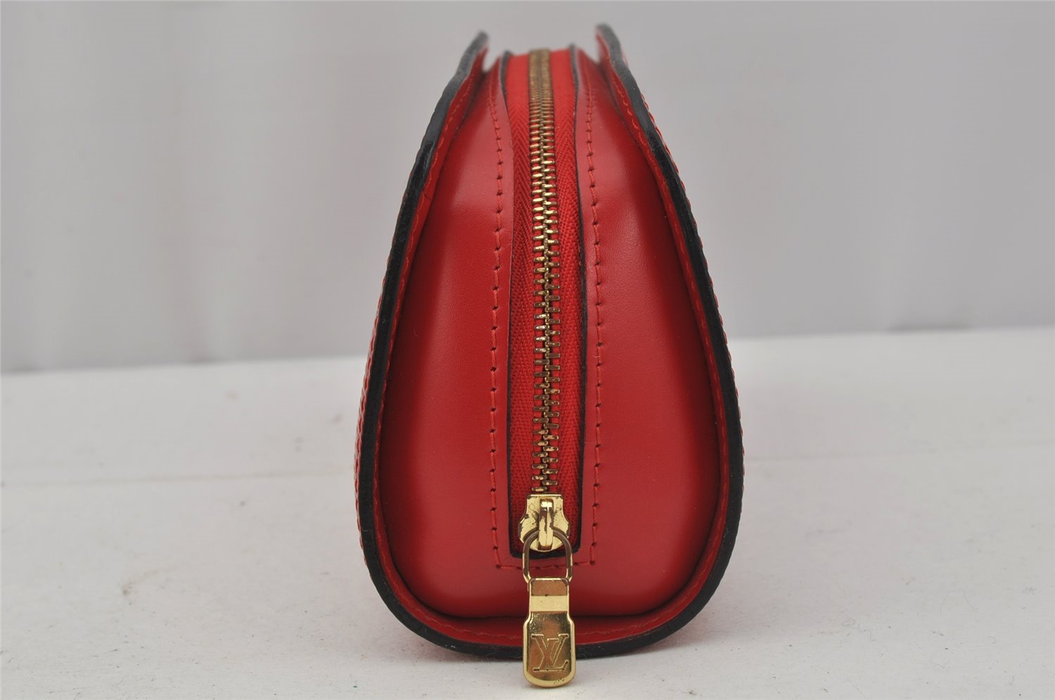 Authentic Louis Vuitton Epi Dauphine Cosmetic Pouch Red M48447 LV 0000J