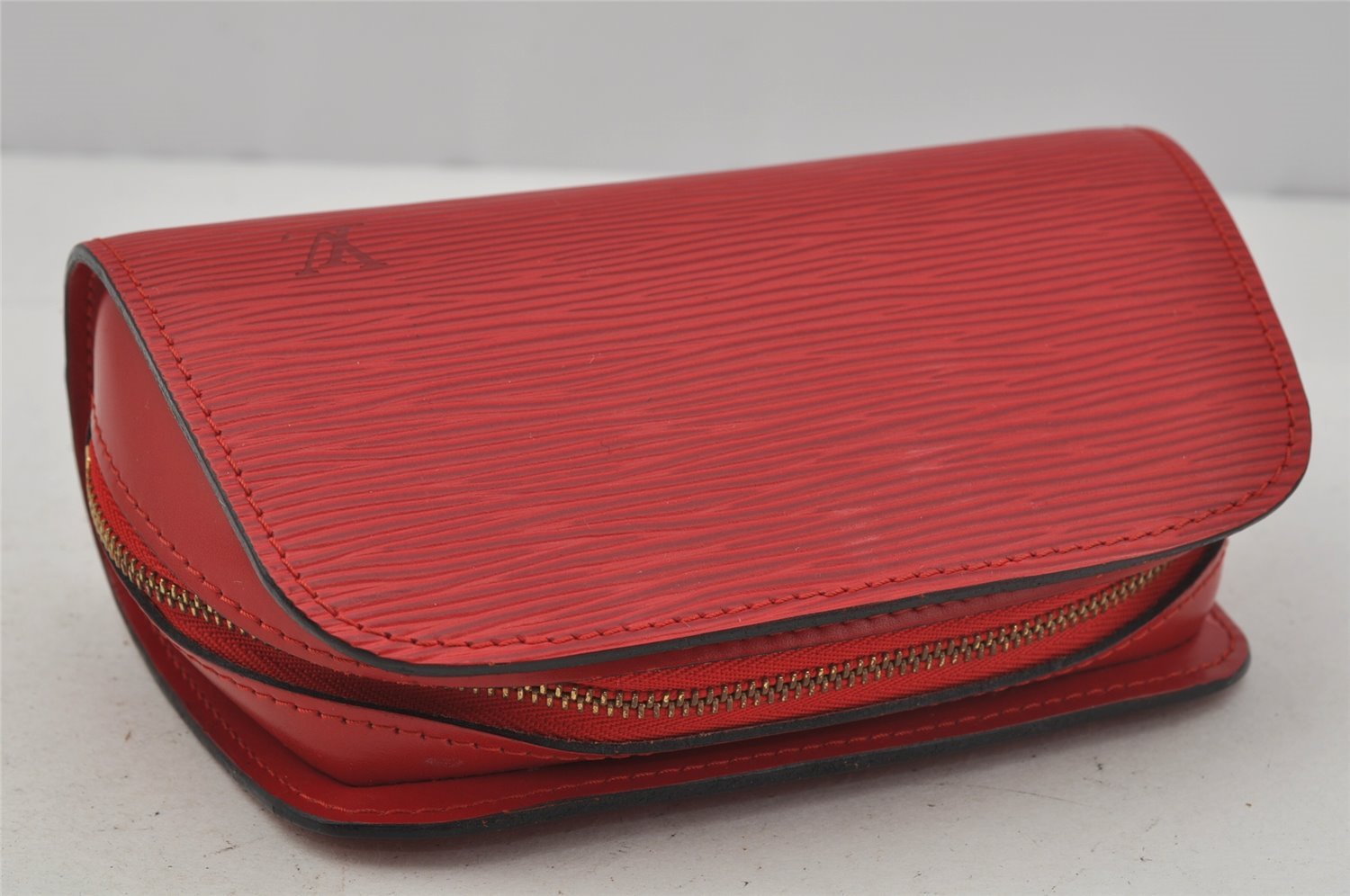 Authentic Louis Vuitton Epi Dauphine Cosmetic Pouch Red M48447 LV 0000J