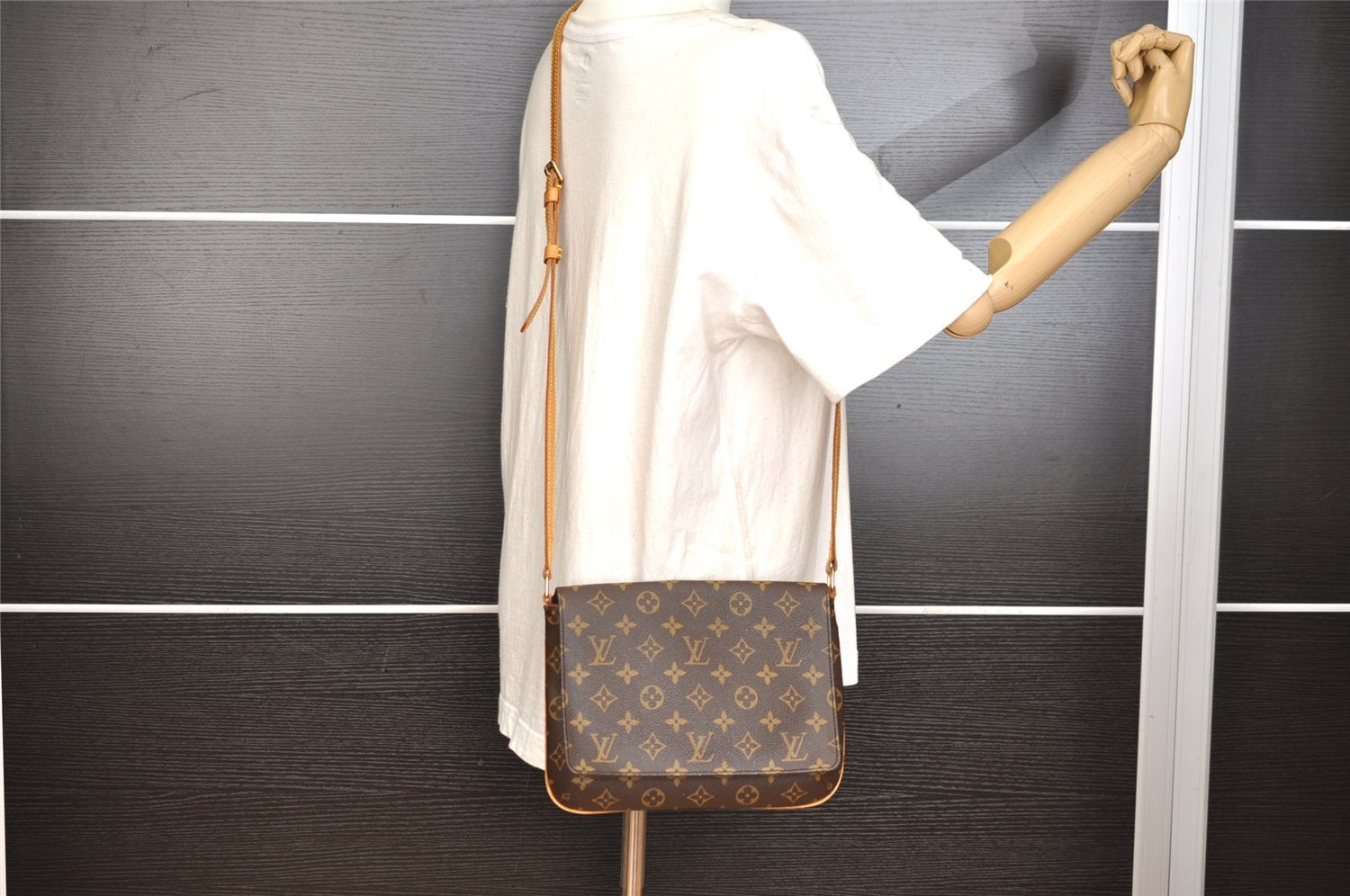 Authentic Louis Vuitton Monogram Musette Tango M51388 Shoulder Cross Bag 0002J