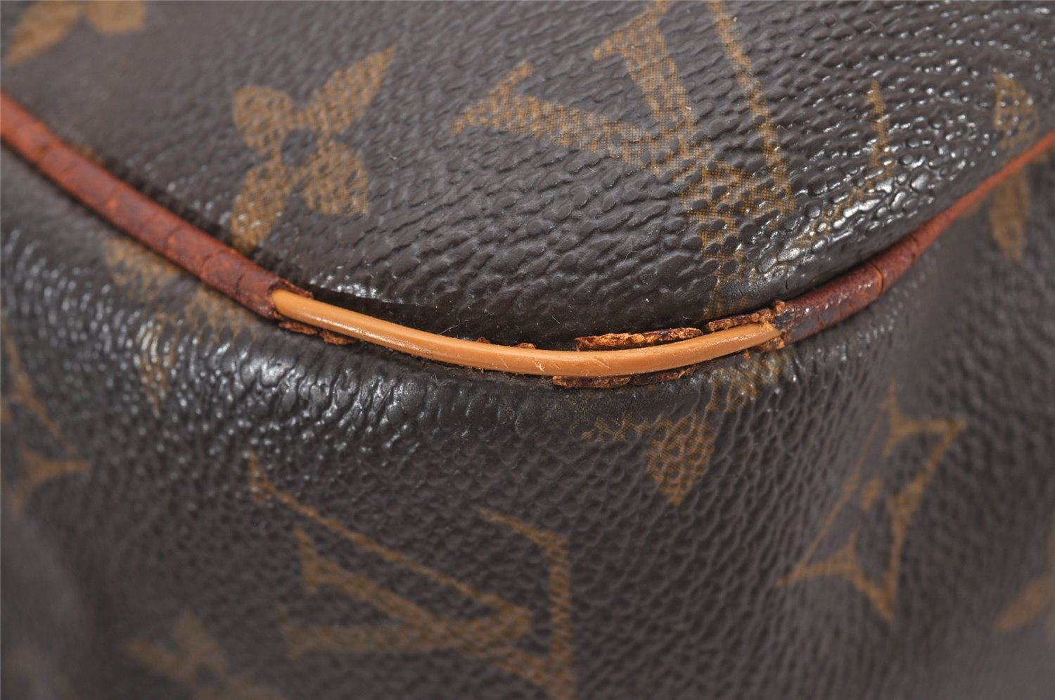 Authentic Louis Vuitton Monogram Batignolles Horizontal Tote Bag M51154 LV 0003J