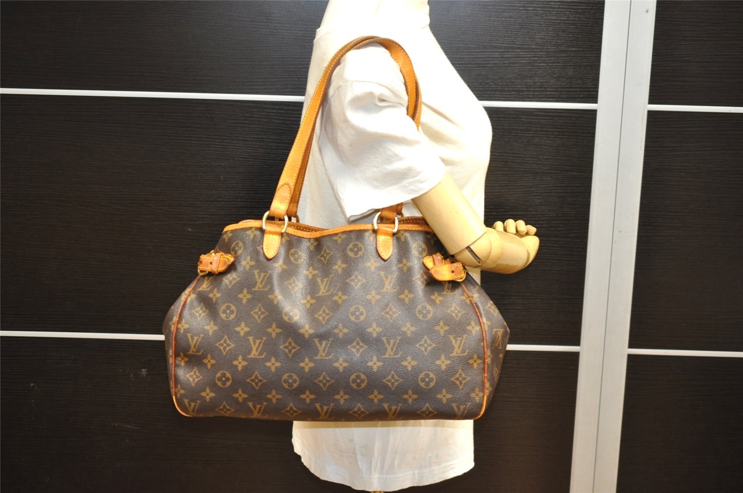 Authentic Louis Vuitton Monogram Batignolles Horizontal Tote Bag M51154 LV 0003J
