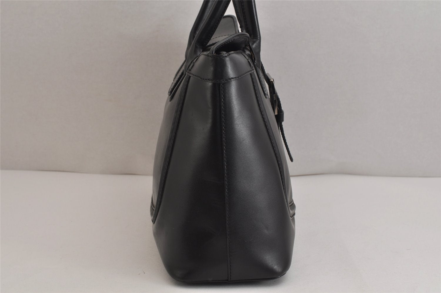 Authentic TODS Vintage Leather Shoulder Hand Bag Black 0003K