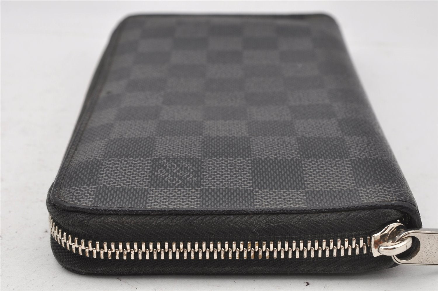 Authentic Louis Vuitton Damier Graphite Zippy Organizer Wallet N63077 LV 0006J