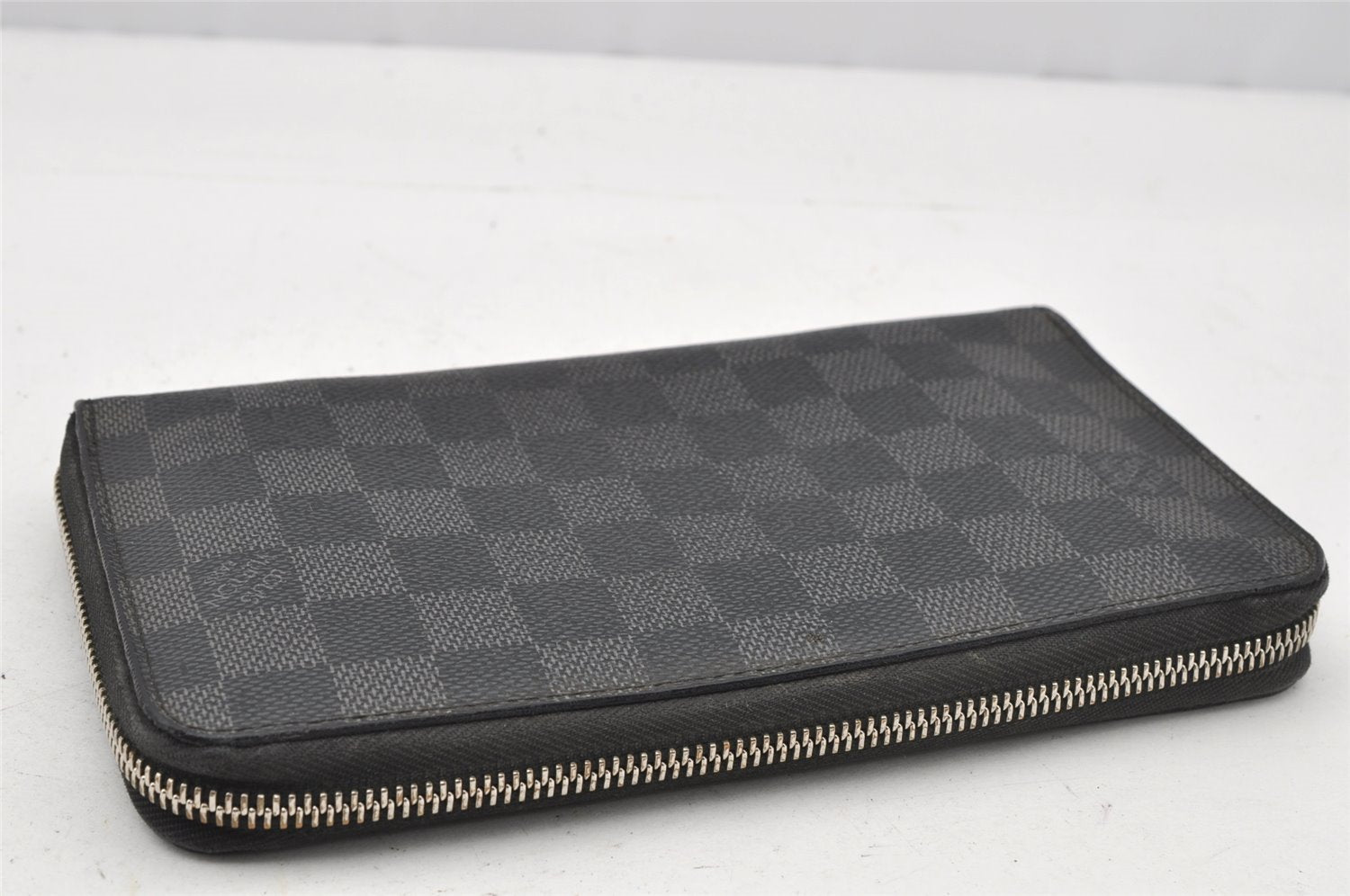 Authentic Louis Vuitton Damier Graphite Zippy Organizer Wallet N63077 LV 0006J