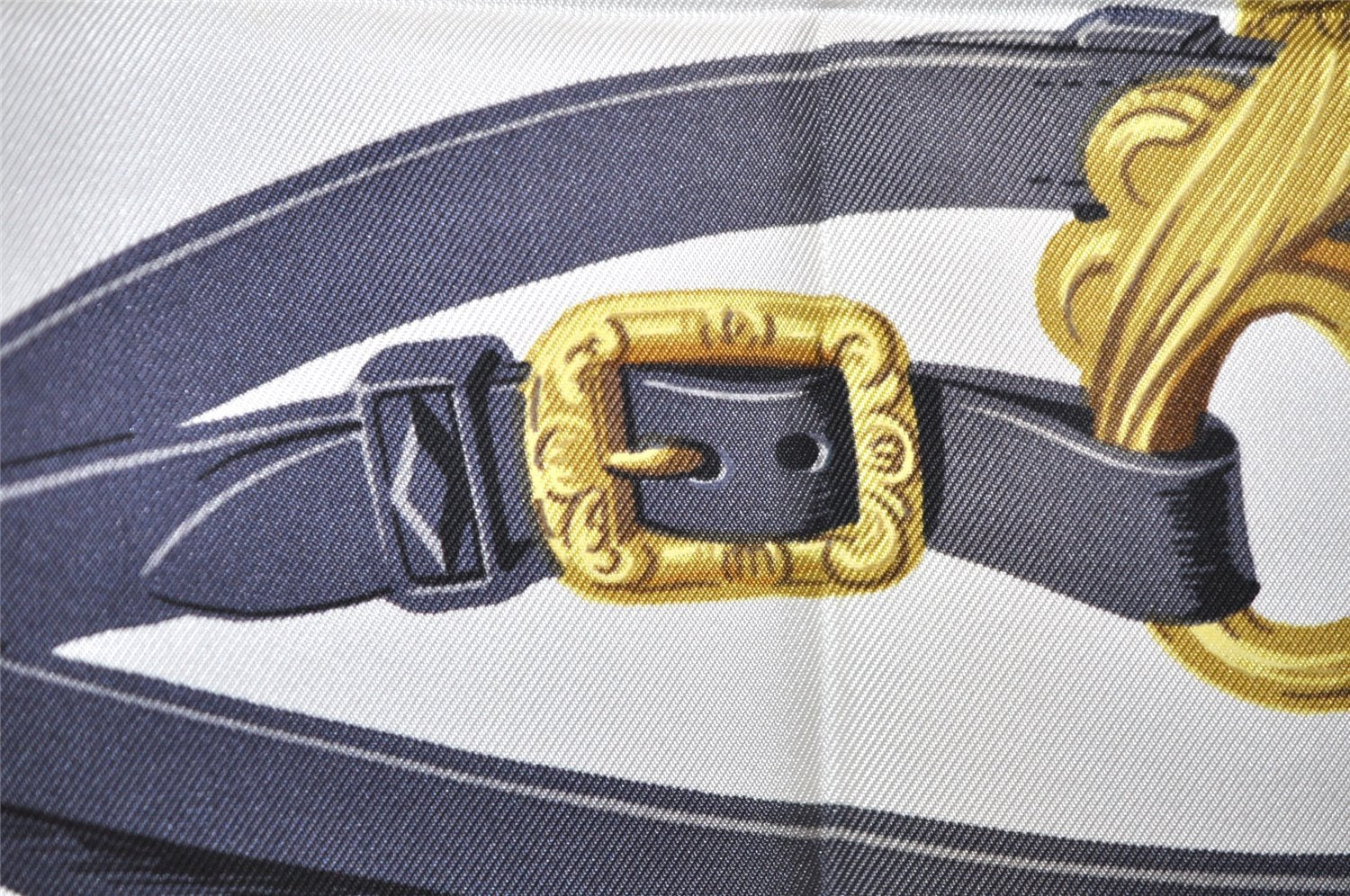 Authentic HERMES Carre 90 Scarf 