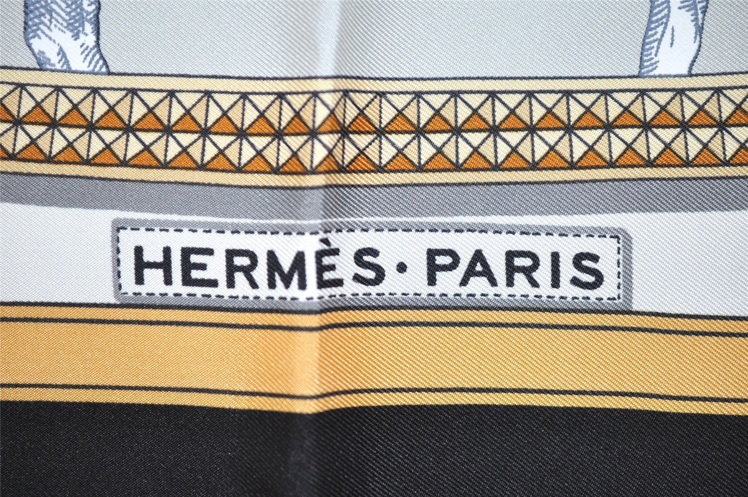 Authentic HERMES Carre 90 Scarf 