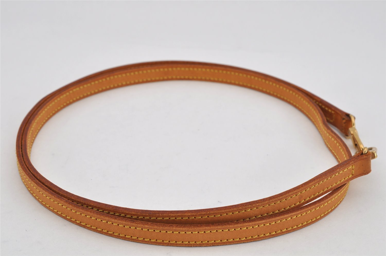 Authentic Louis Vuitton Leather Shoulder Strap Beige 47.8