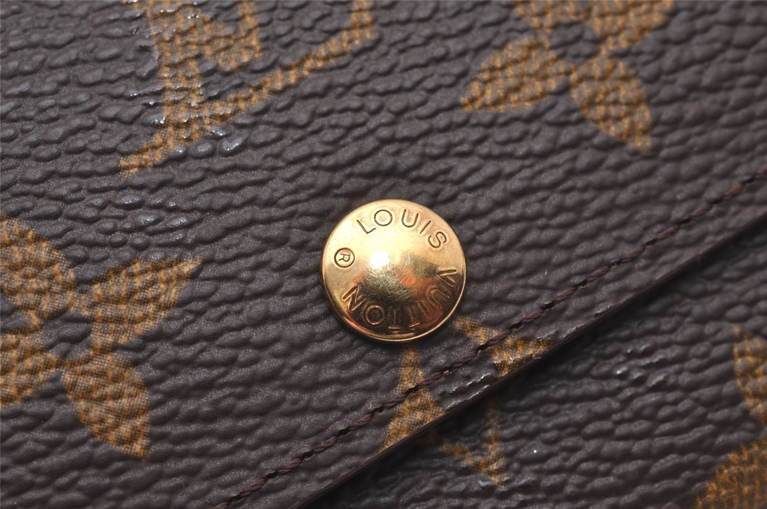 Authentic Louis Vuitton Monogram Multicles 6 Six Hooks Key Case M62630 LV 0039J