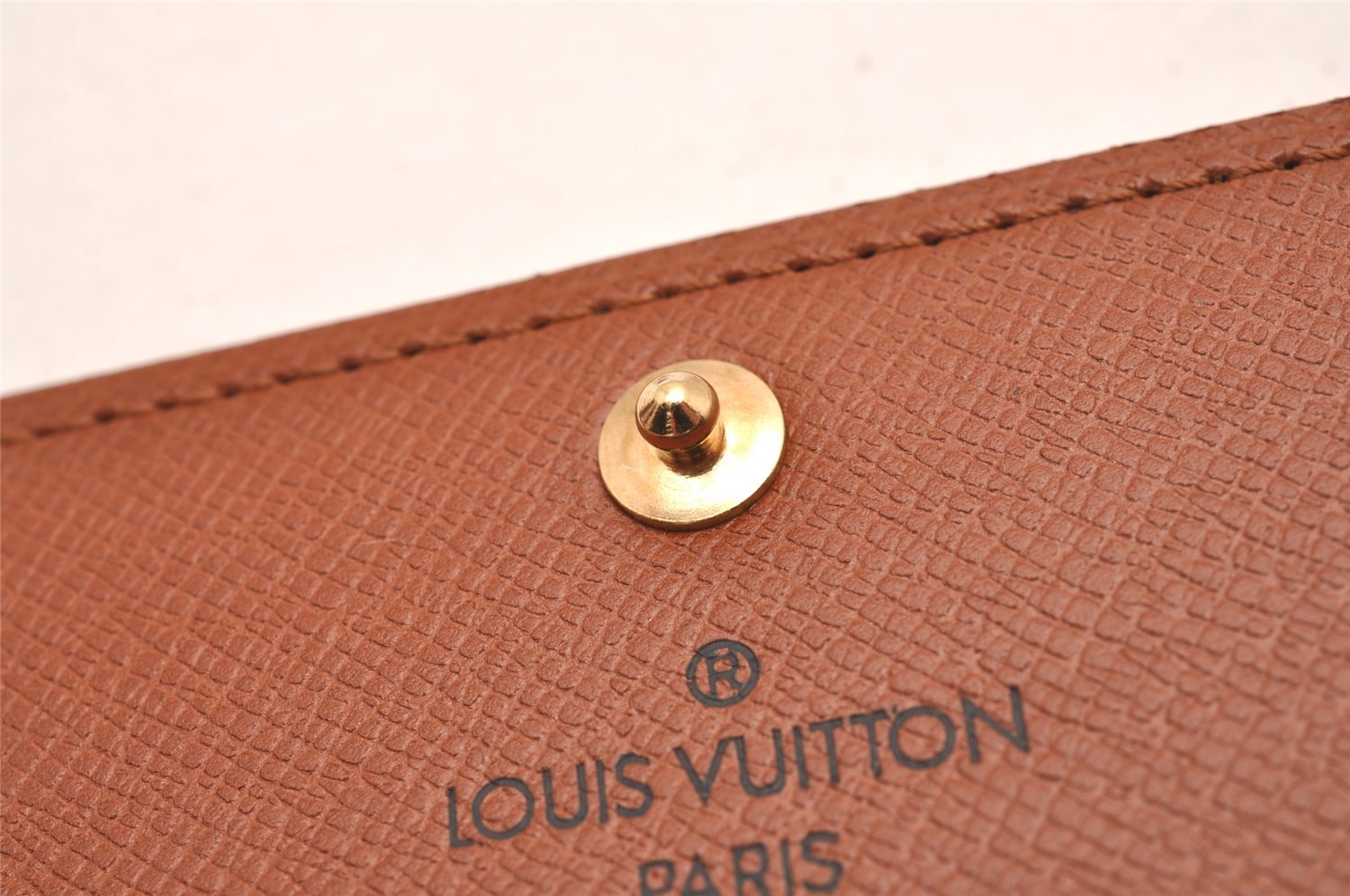 Authentic Louis Vuitton Monogram Multicles 6 Six Hooks Key Case M62630 LV 0039J
