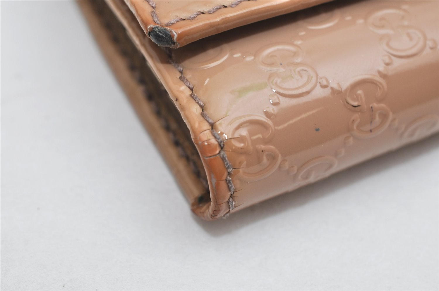 Authentic GUCCI Micro Guccissima 6 Key Case Holder GG Enamel 309759 Beige 0039K