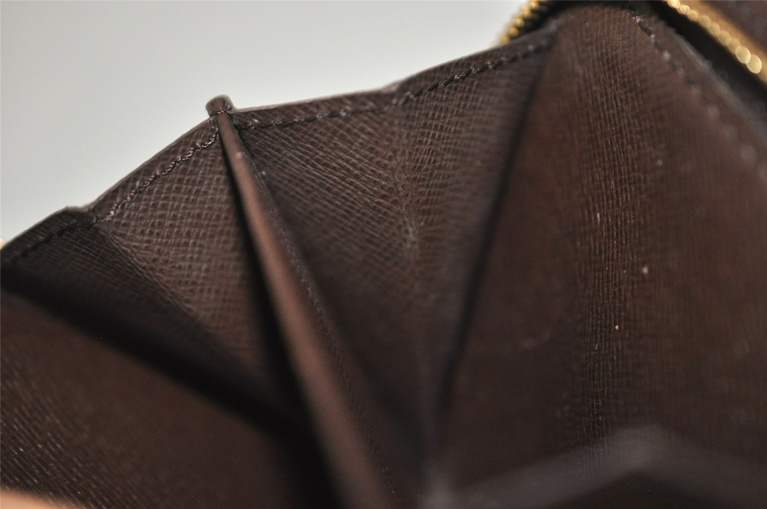 Authentic Louis Vuitton Damier Compact Zip Bifold Wallet Purse N61668 LV 0055J