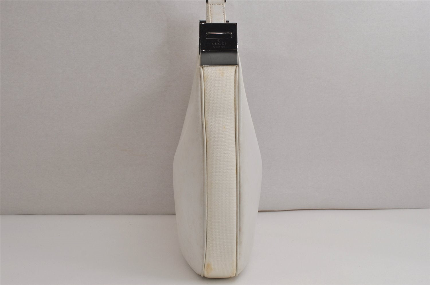 Authentic GUCCI Shoulder Cross Body Bag Purse Leather 0013315 White 0057K