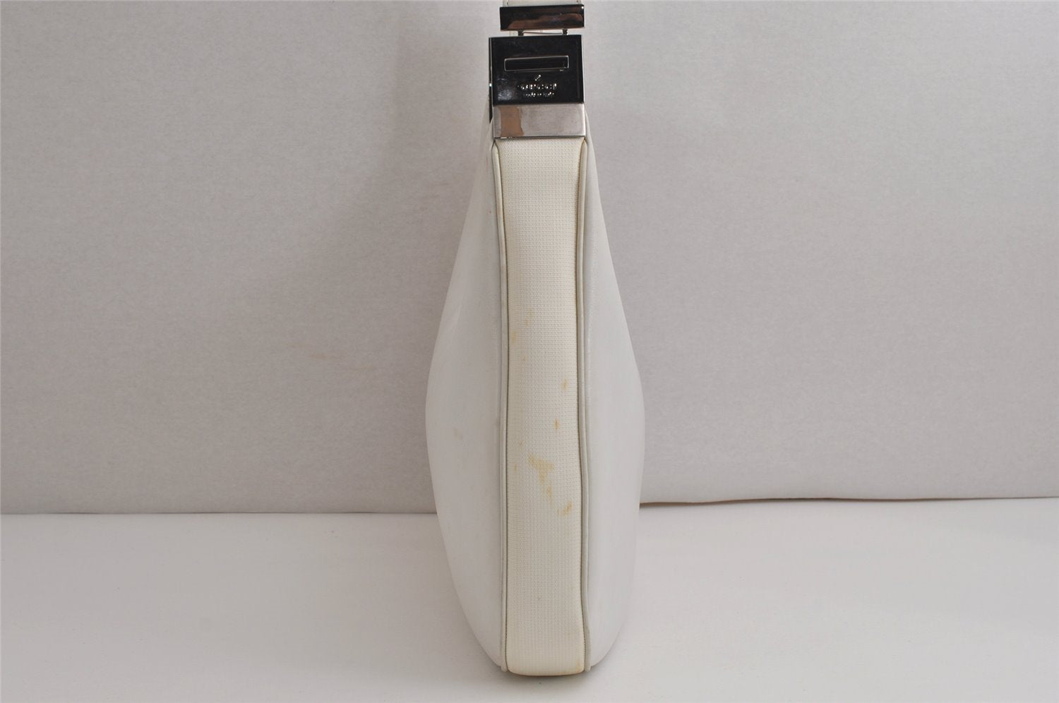 Authentic GUCCI Shoulder Cross Body Bag Purse Leather 0013315 White 0057K