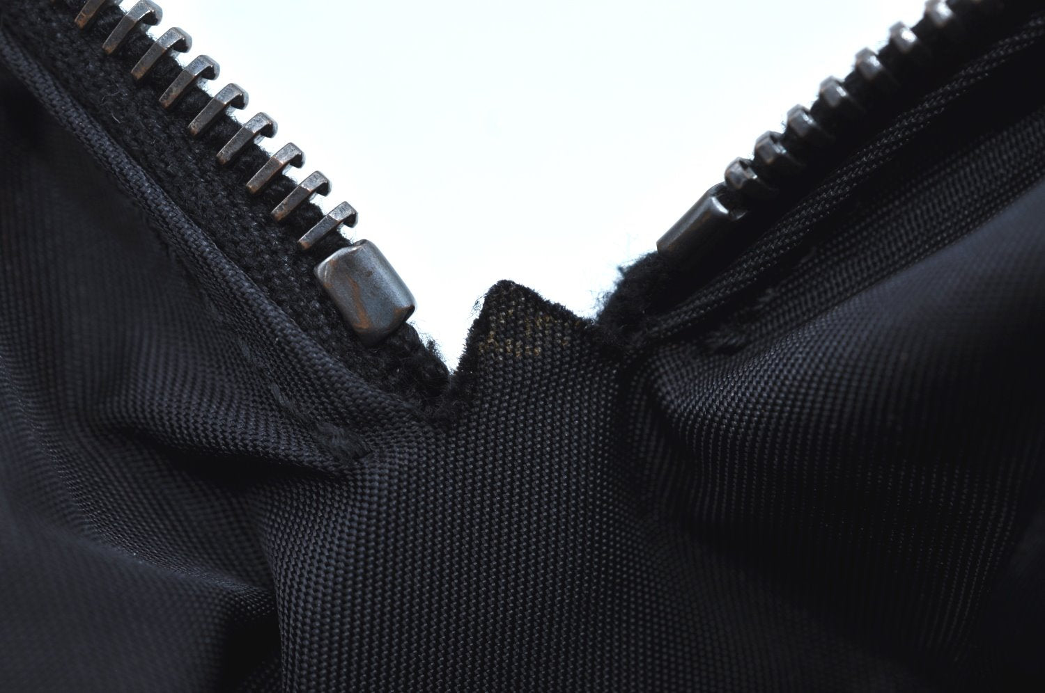 Authentic GUCCI Guccissima Leather Nylon Clutch Bag Purse 162792 Black 0059G