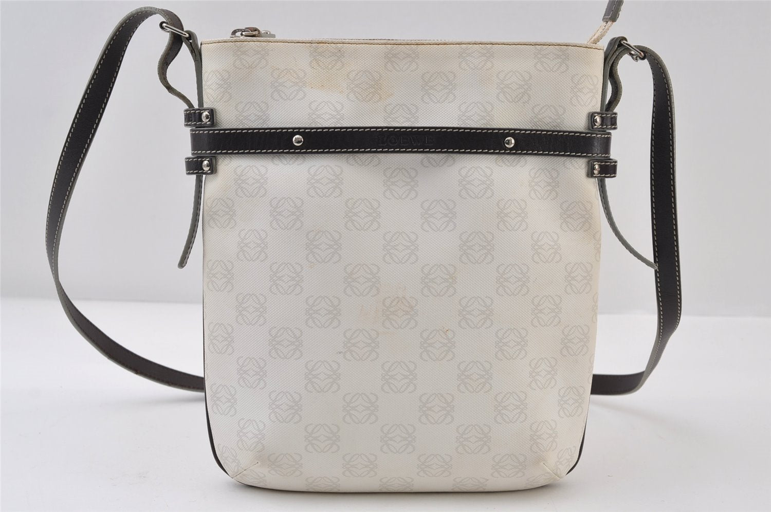 Authentic LOEWE Anagram Shoulder Cross Body Bag Purse PVC Leather White 0060J